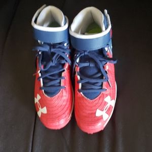 Boys Under Armour Baseball cleats